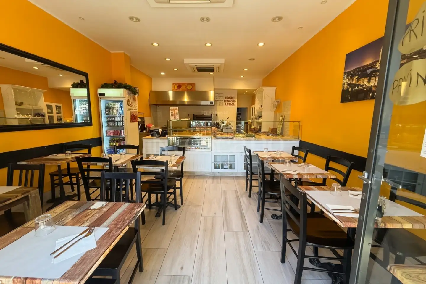 Negozio in vendita di 70 mq a €235.000 (rif. 14/2026)