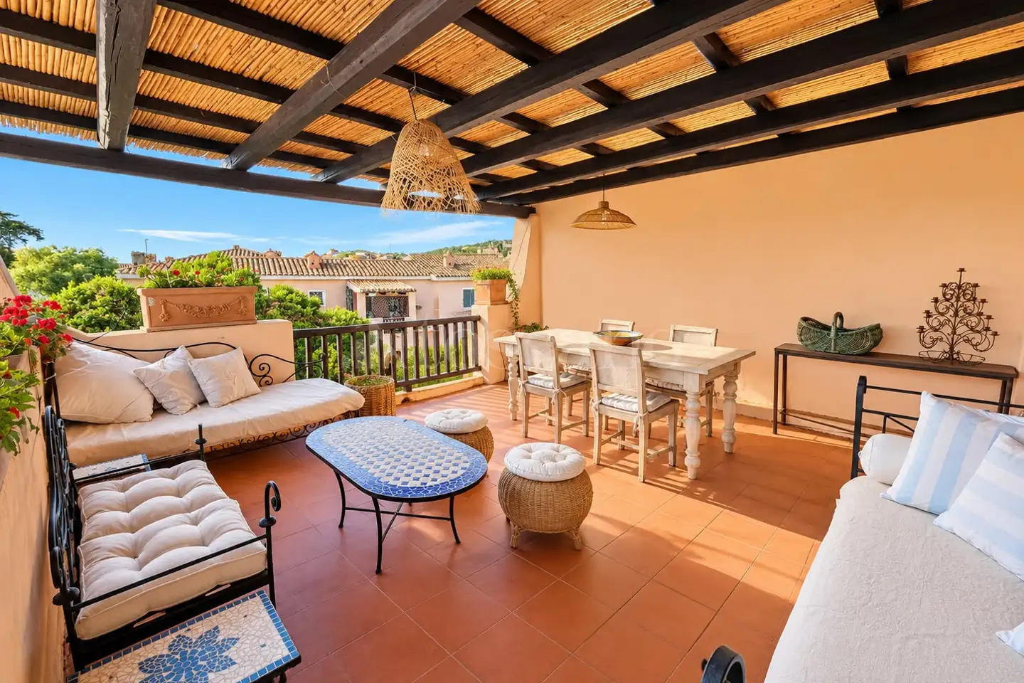 appartamento in vendita ad Arzachena in zona Porto Cervo