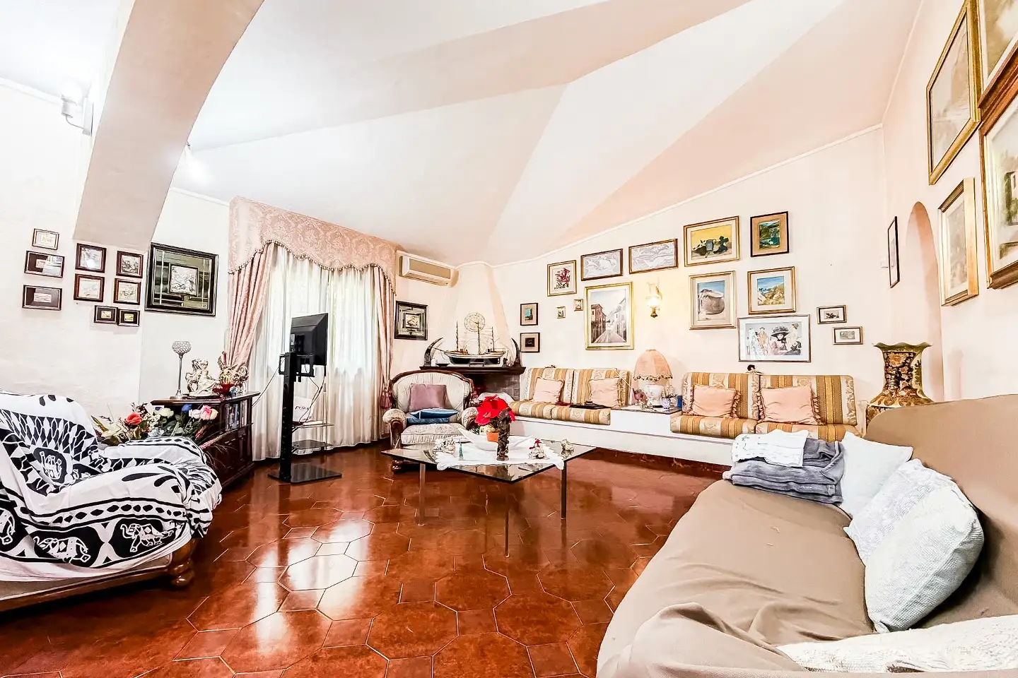 casa indipendente in vendita ad Olbia in zona Baratta