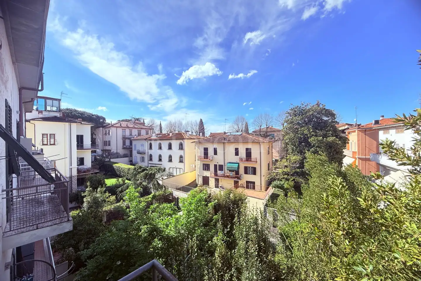 Villino a Schiera in vendita di 276 mq a €560.000 (rif. 19/2026)