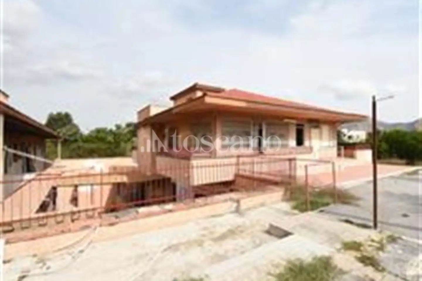Villa in vendita di 500 mq a €575.000 (rif. 48/2025)