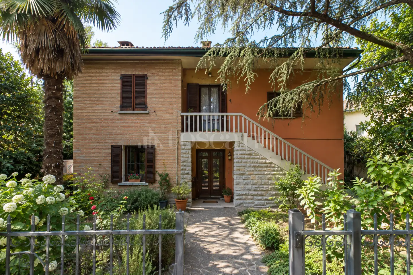 Casa Indipendente in vendita di 200 mq a €450.000 (rif. 8/2026)