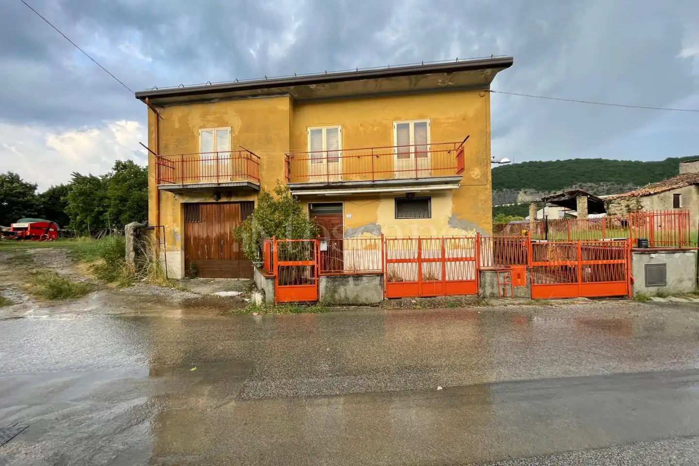 Casa Indipendente in vendita di 380 mq a €53.000 (rif. 3/2025)