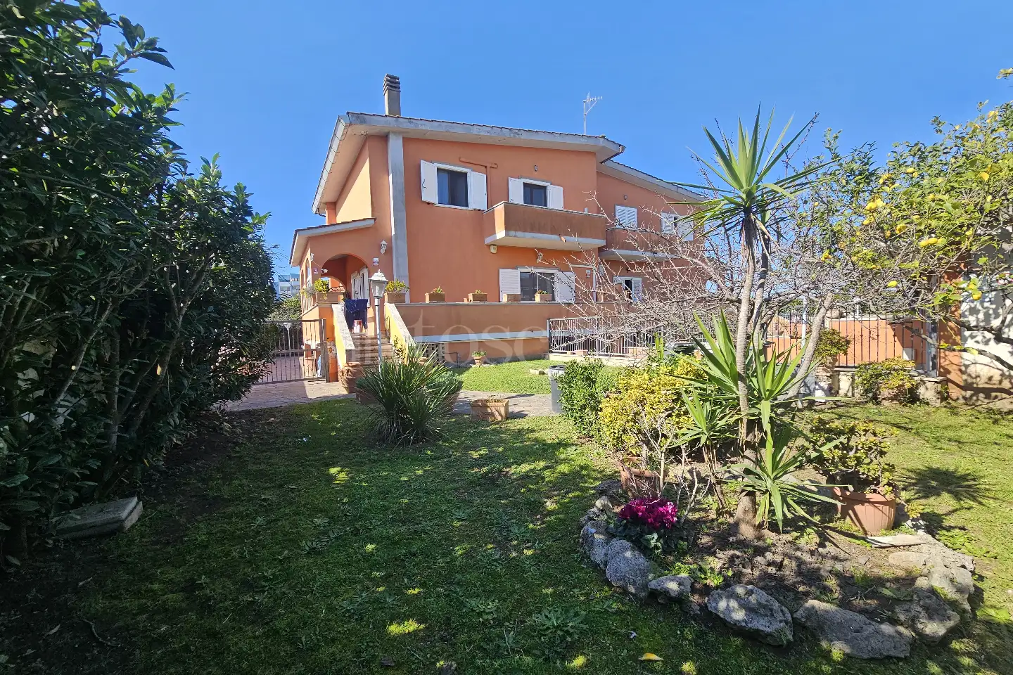 Villa Bifamiliare in vendita di 200 mq a €299.000 (rif. 141/2025)