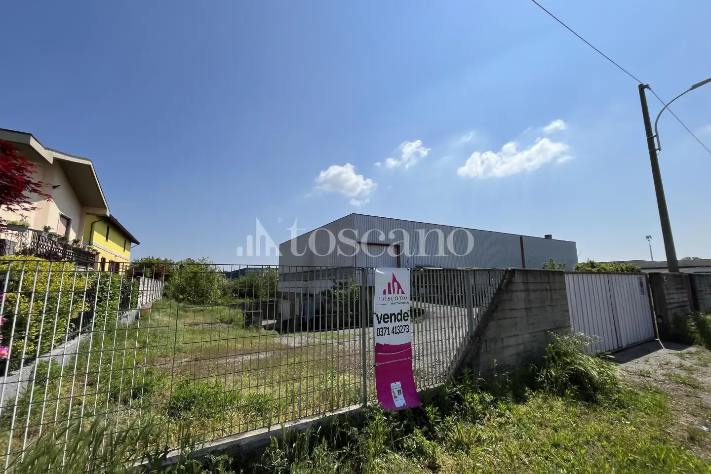 Capannone in vendita di 2160 mq a €300,000 (rif. BL6157VE)