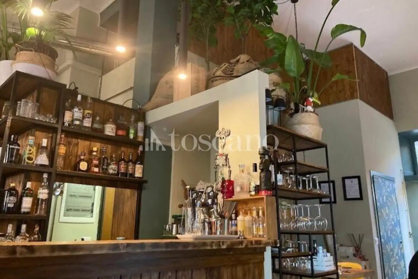 Attività Commerciale in vendita di 90 mq a €90,000 (rif. TS0087VE)