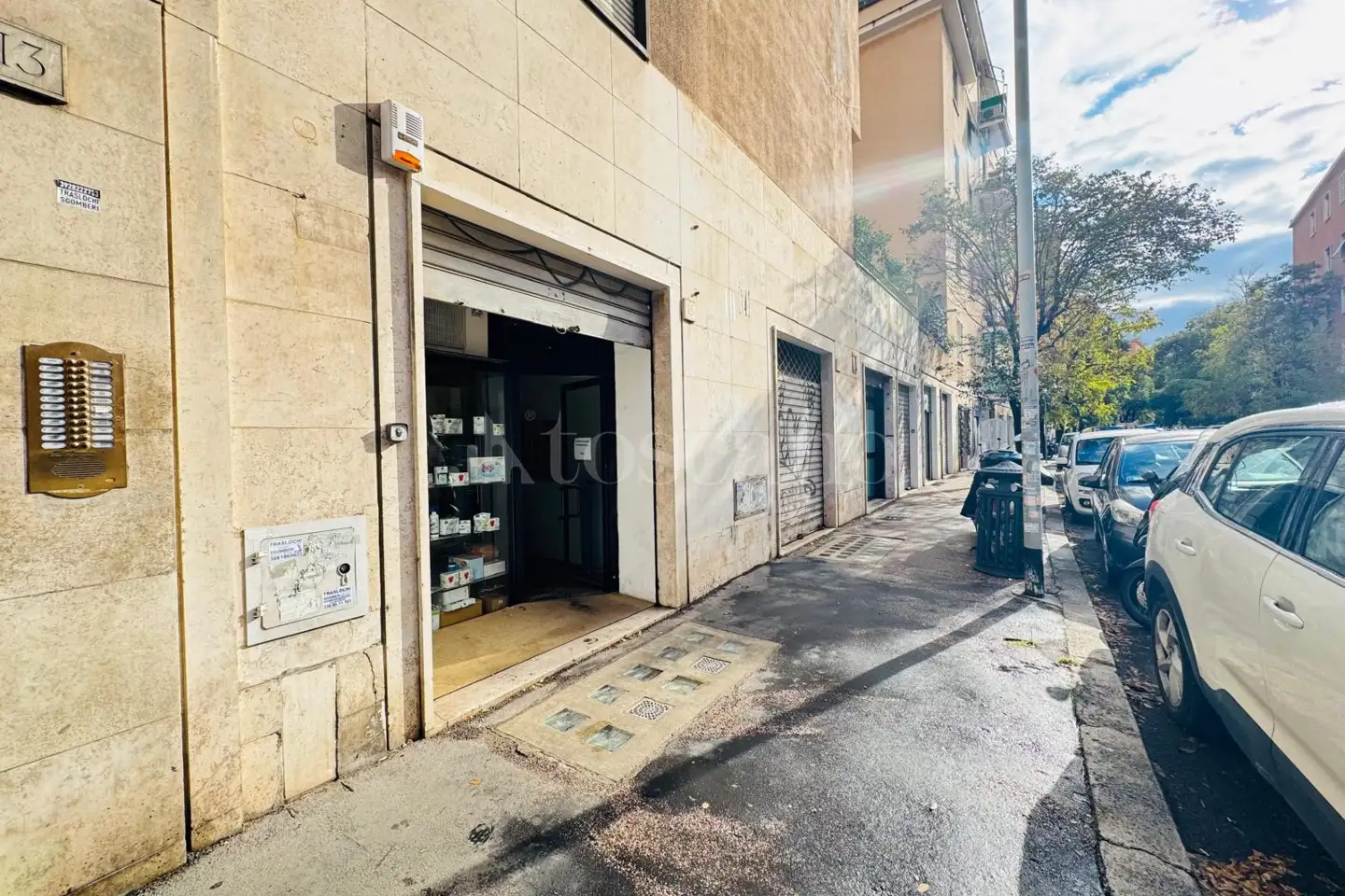 Negozio in vendita di 120 mq a €119.000 (rif. 21/2025)