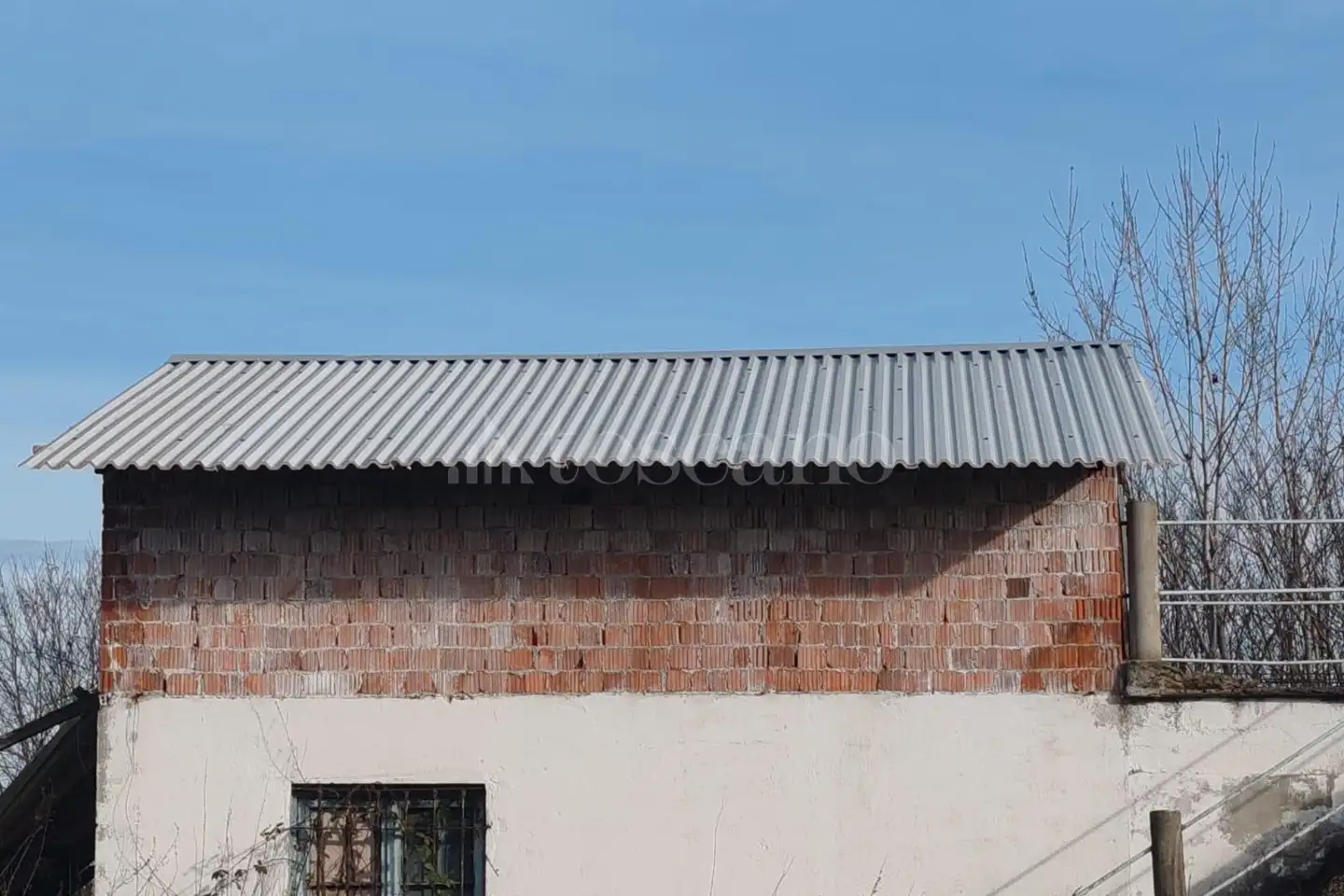 Casale in vendita di 75 mq a €15.000 (rif. 17/2026)