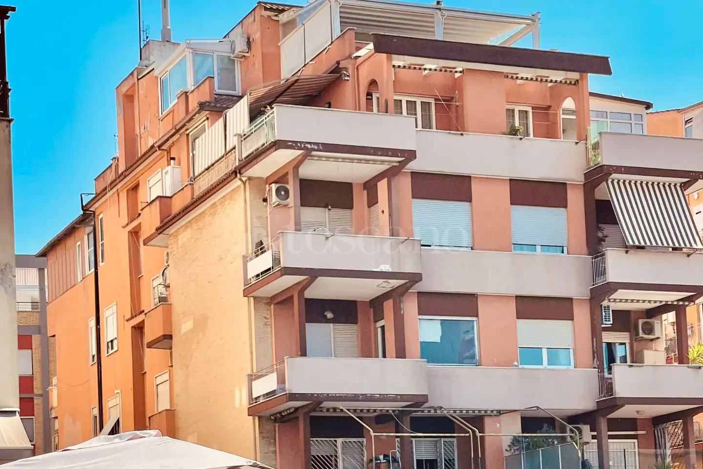 Negozio in affitto di 44 mq a €1.900 (rif. 27/2025)