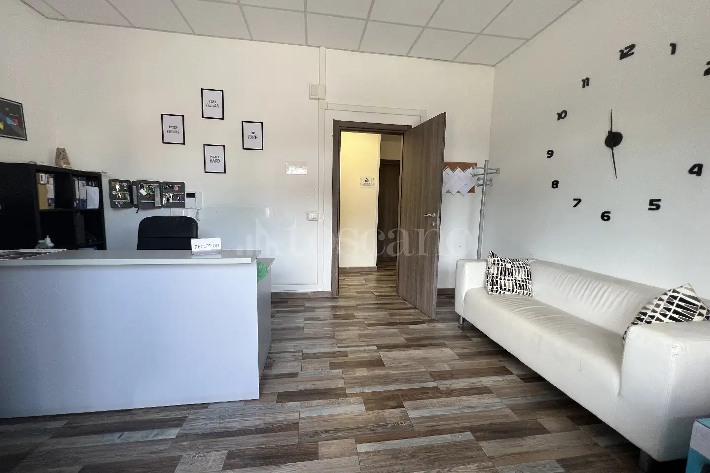 Ufficio in affitto di 14 mq a €490 (rif. 14/2026)