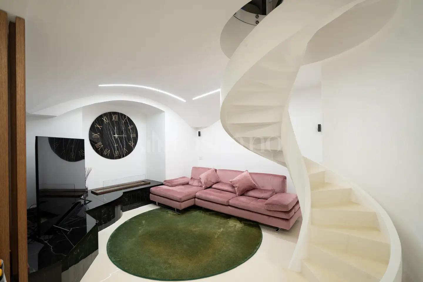 Casa in vendita di 230 mq a €700.000 (rif. 33/2026)
