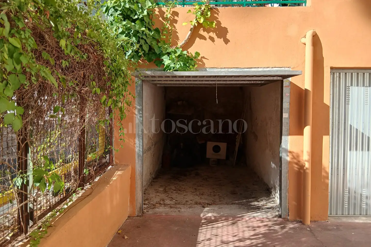Box in affitto di 13 mq a €220 (rif. 36/2026)
