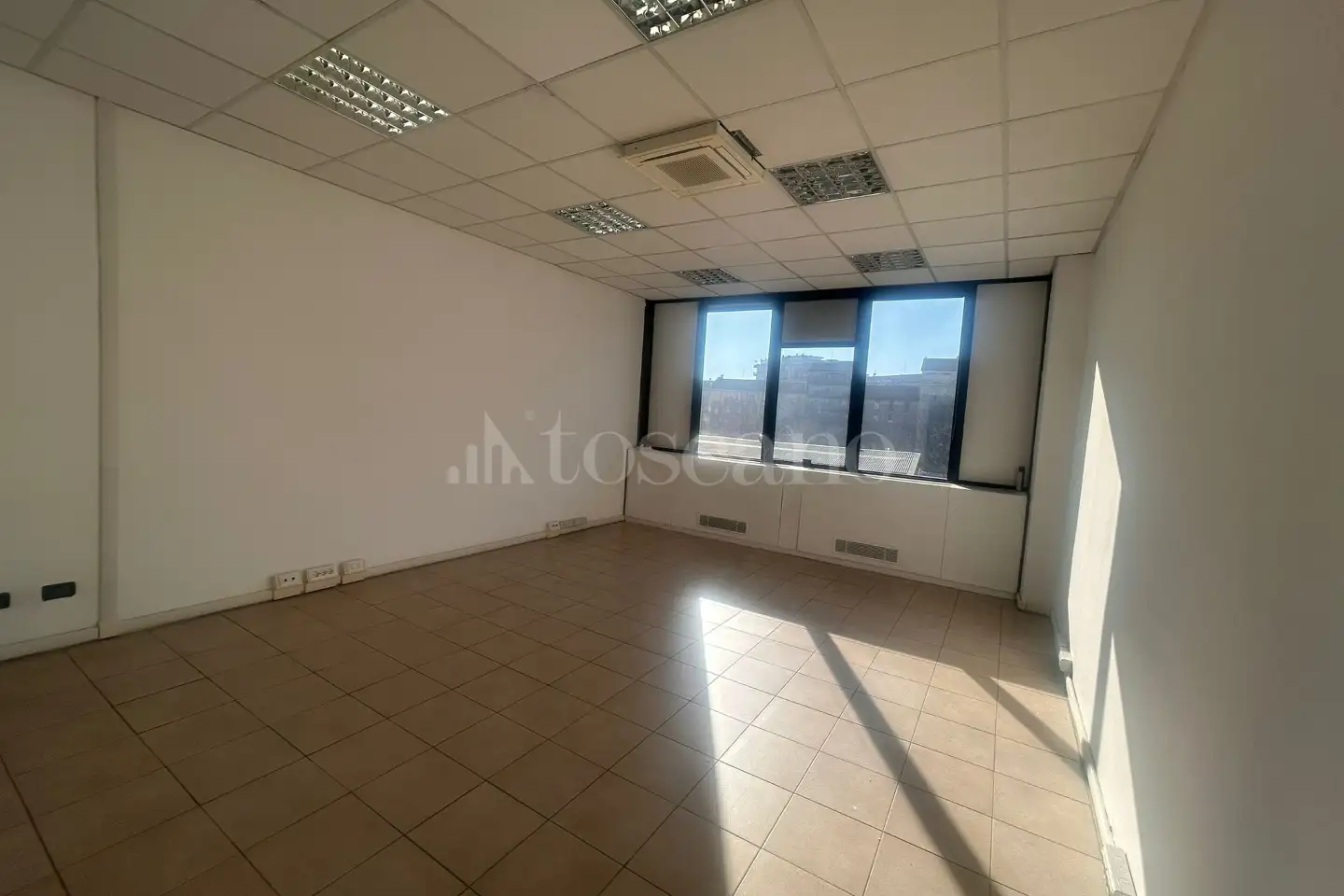 Ufficio in affitto di 50 mq a €460 (rif. 66/2025)