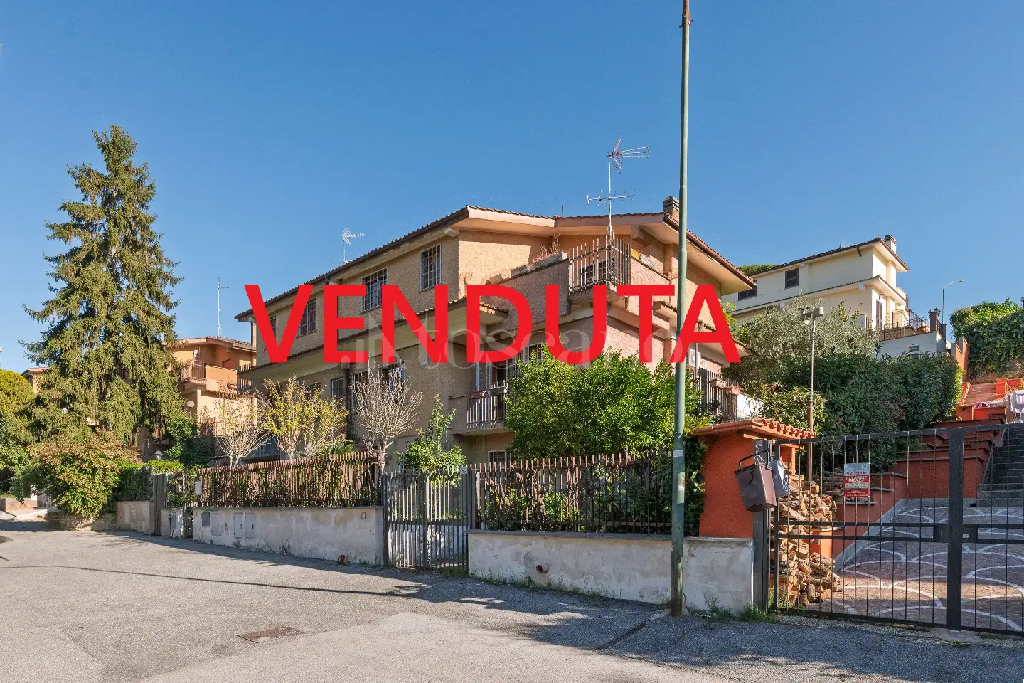 Villa Bifamiliare in vendita di 250 mq a €295.000 (rif. 24/2025)
