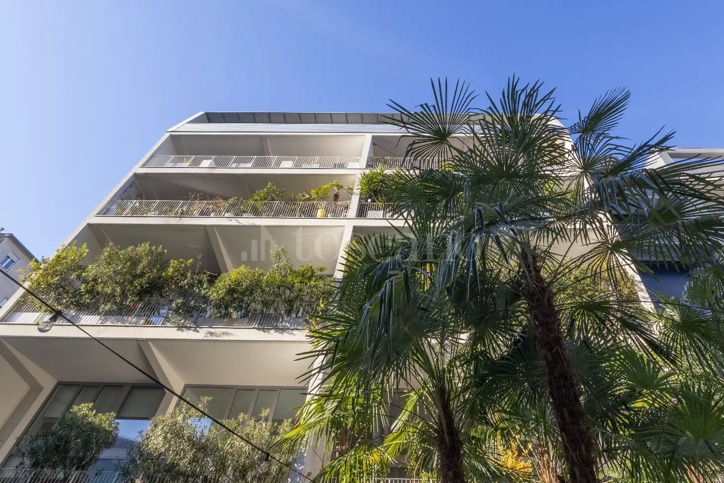 Attico in vendita di 200 mq a €725.000 (rif. 126/2025)