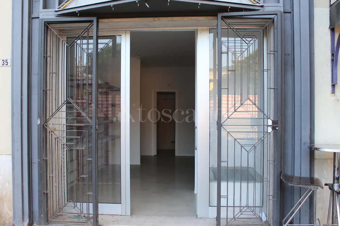 Negozio in vendita di 35 mq a €65.000 (rif. 11/2024)