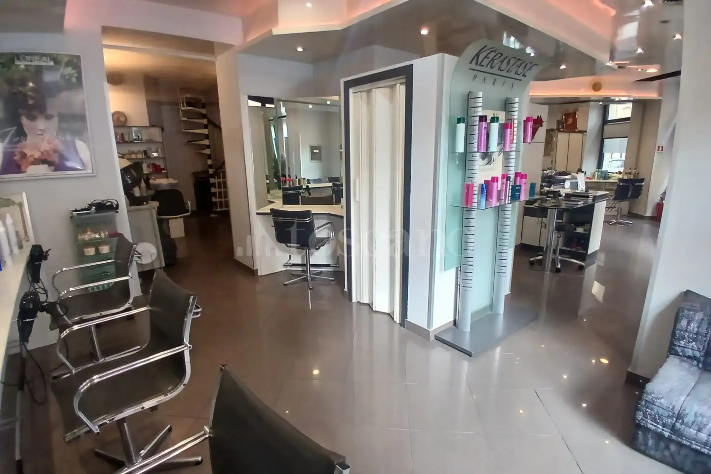 Negozio in vendita di 129 mq a €590.000 (rif. 95/2025)