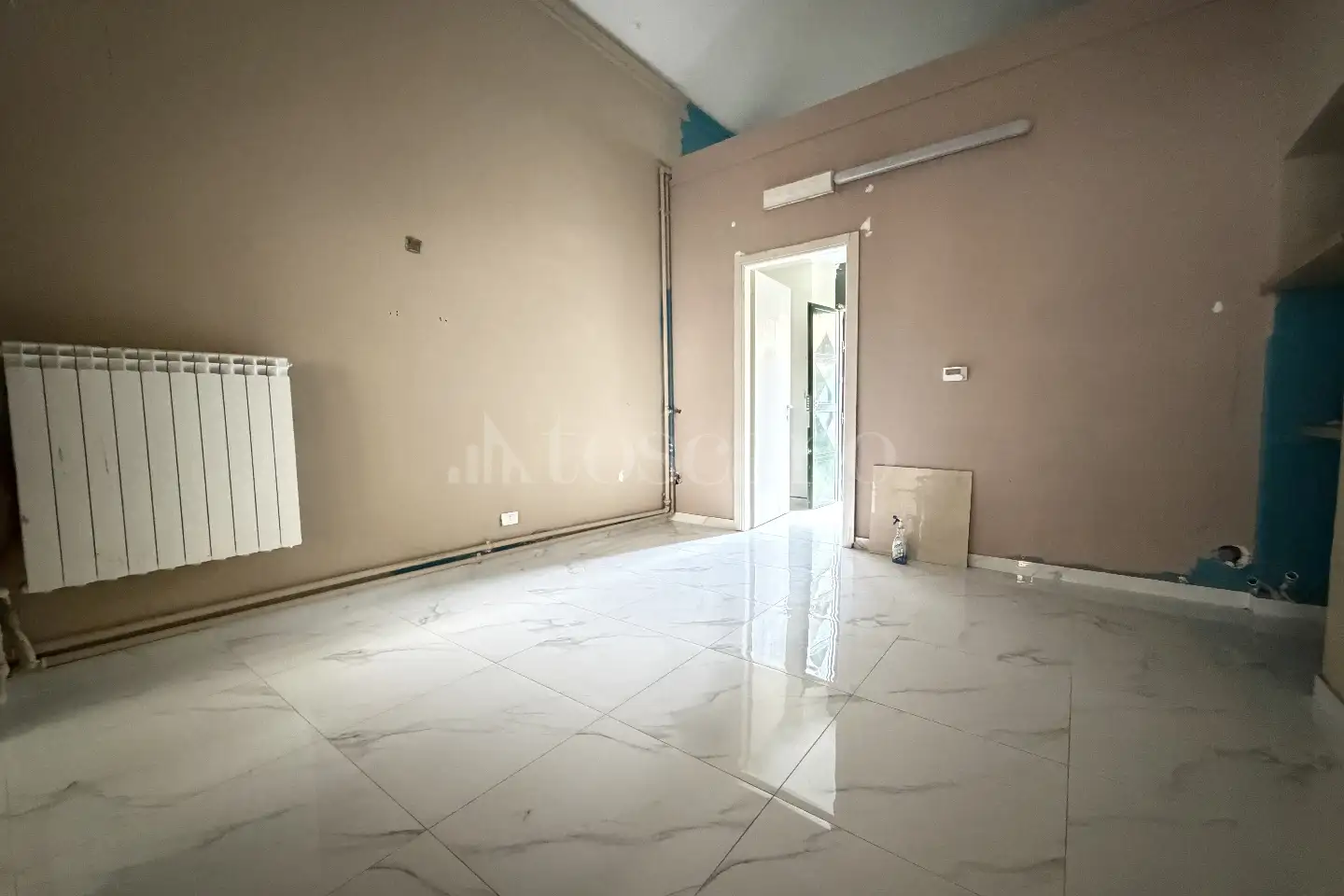 Negozio in affitto di 70 mq a €750 (rif. 5/2026)
