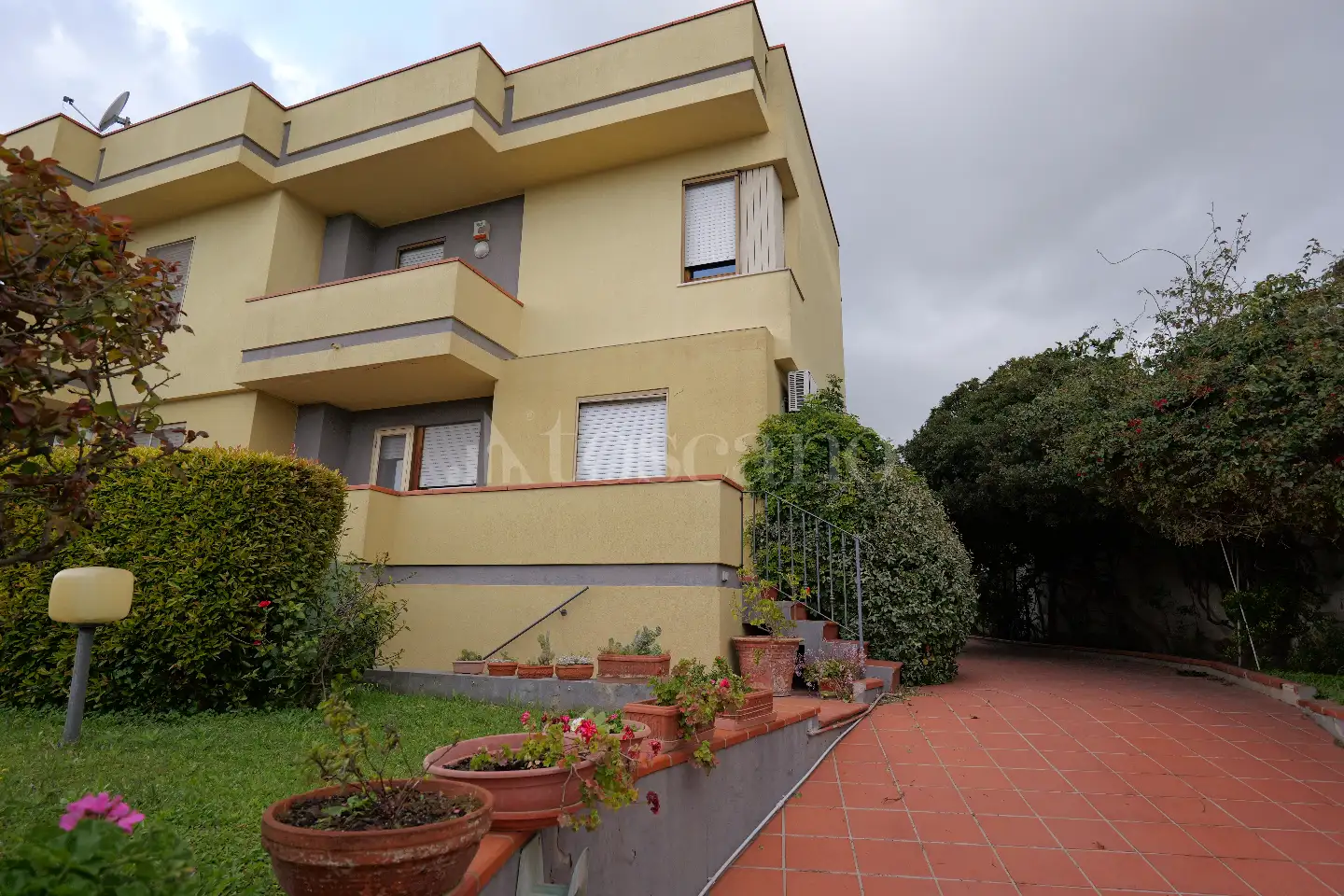 Villa Bifamiliare in vendita di 210 mq a €355.000 (rif. 12/2026)