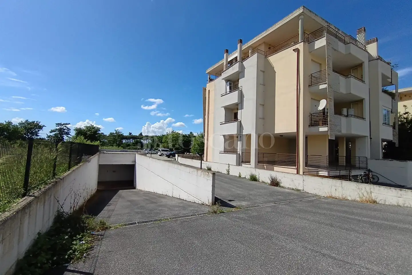 Box in vendita di 18 mq a €29.000 (rif. 27/2026)