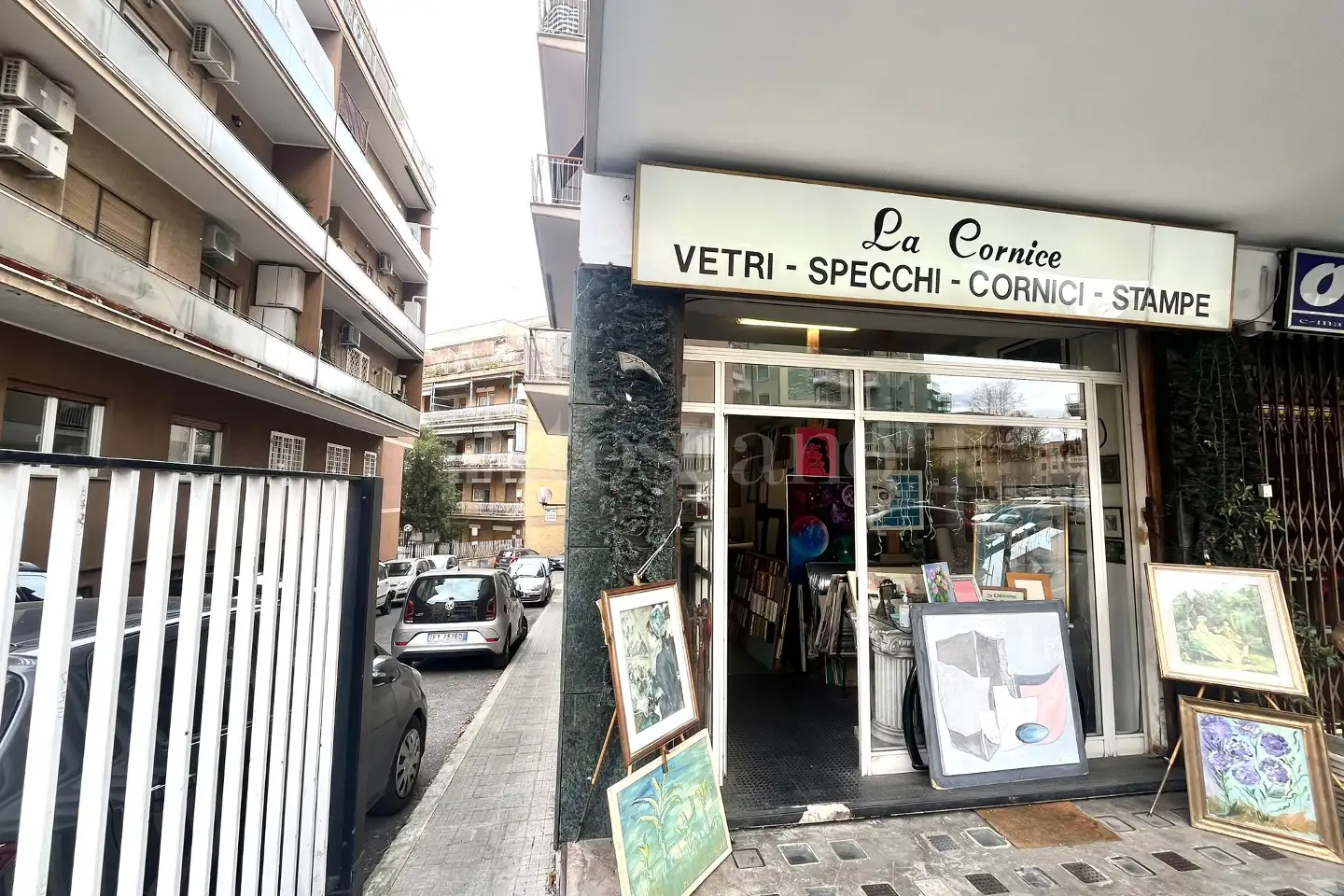 Negozio in vendita di 55 mq a €189.000 (rif. 9/2026)