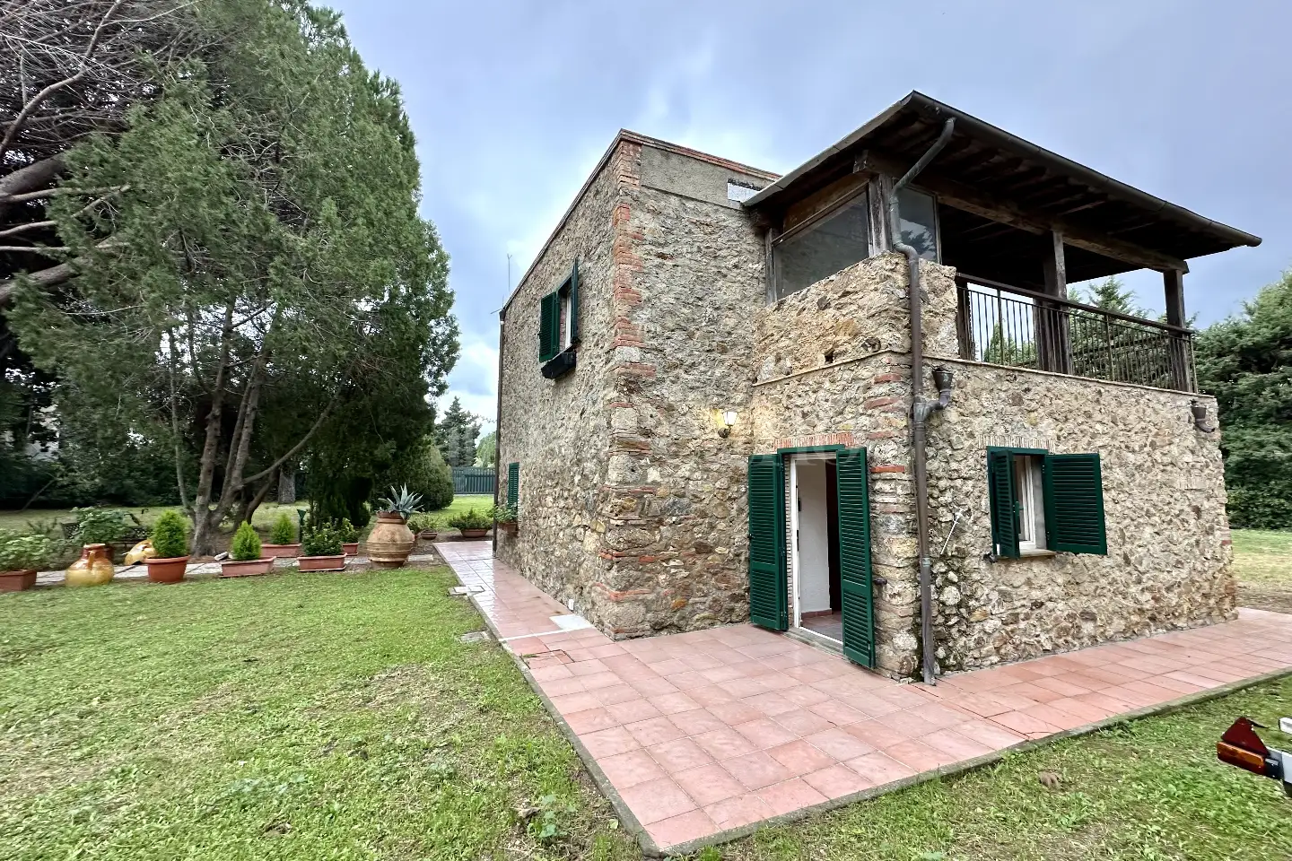 Casale in vendita di 200 mq a €790.000 (rif. 22/2025)