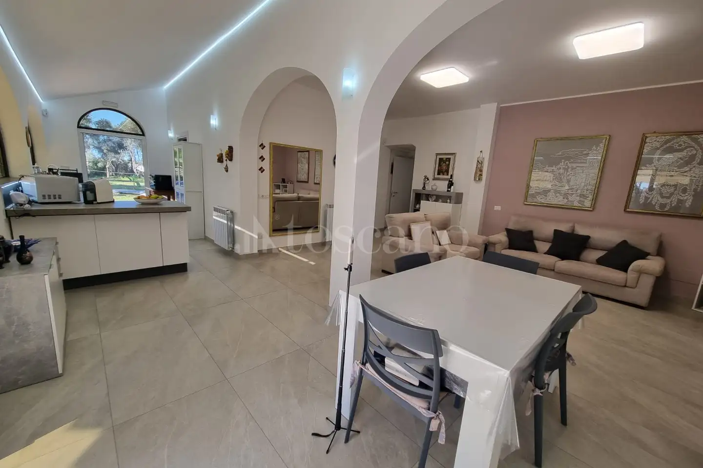 Casale in vendita di 170 mq a €645.000 (rif. 41/2024)