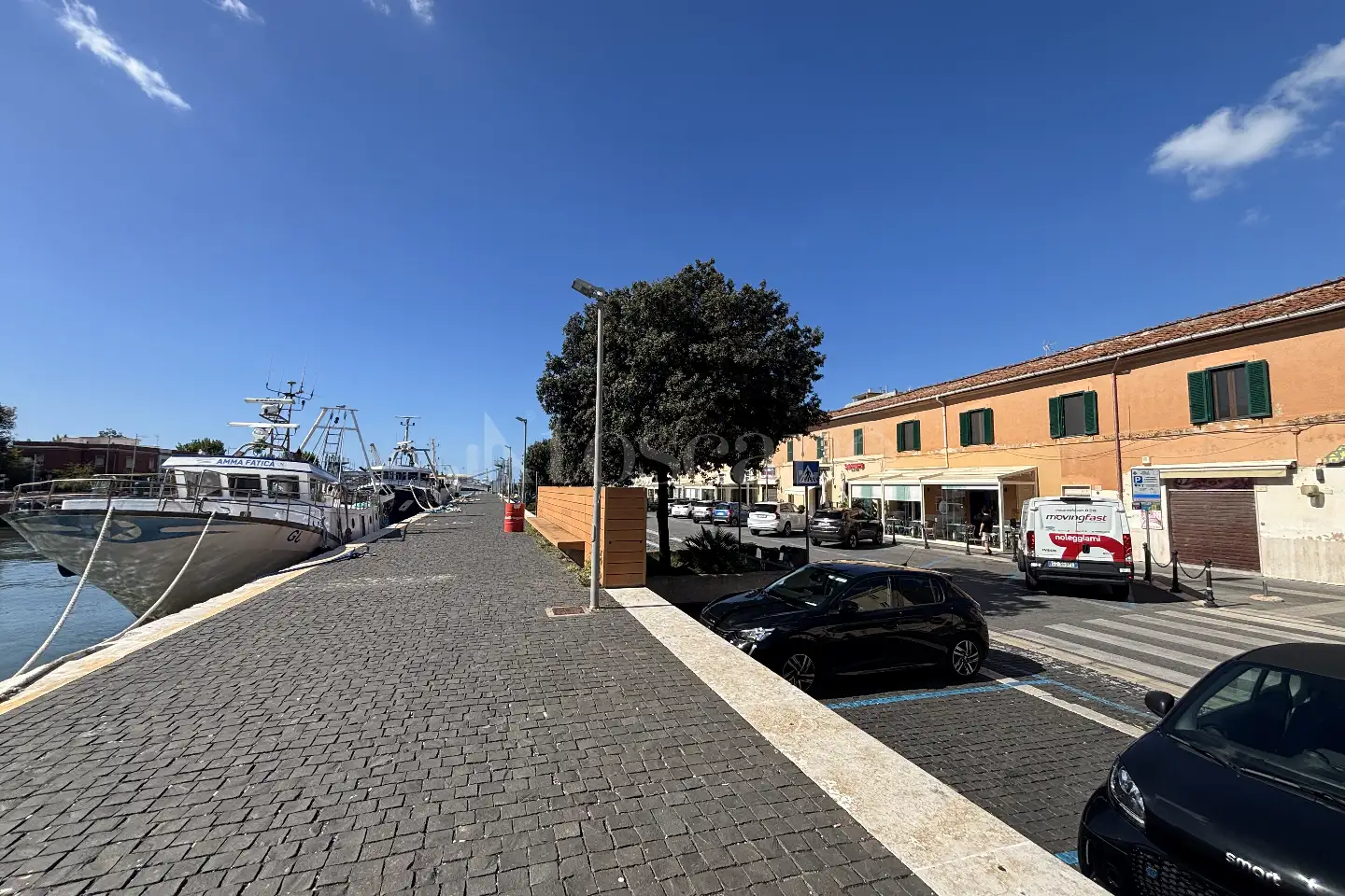 appartamento in vendita a Fiumicino in zona Isola Sacra