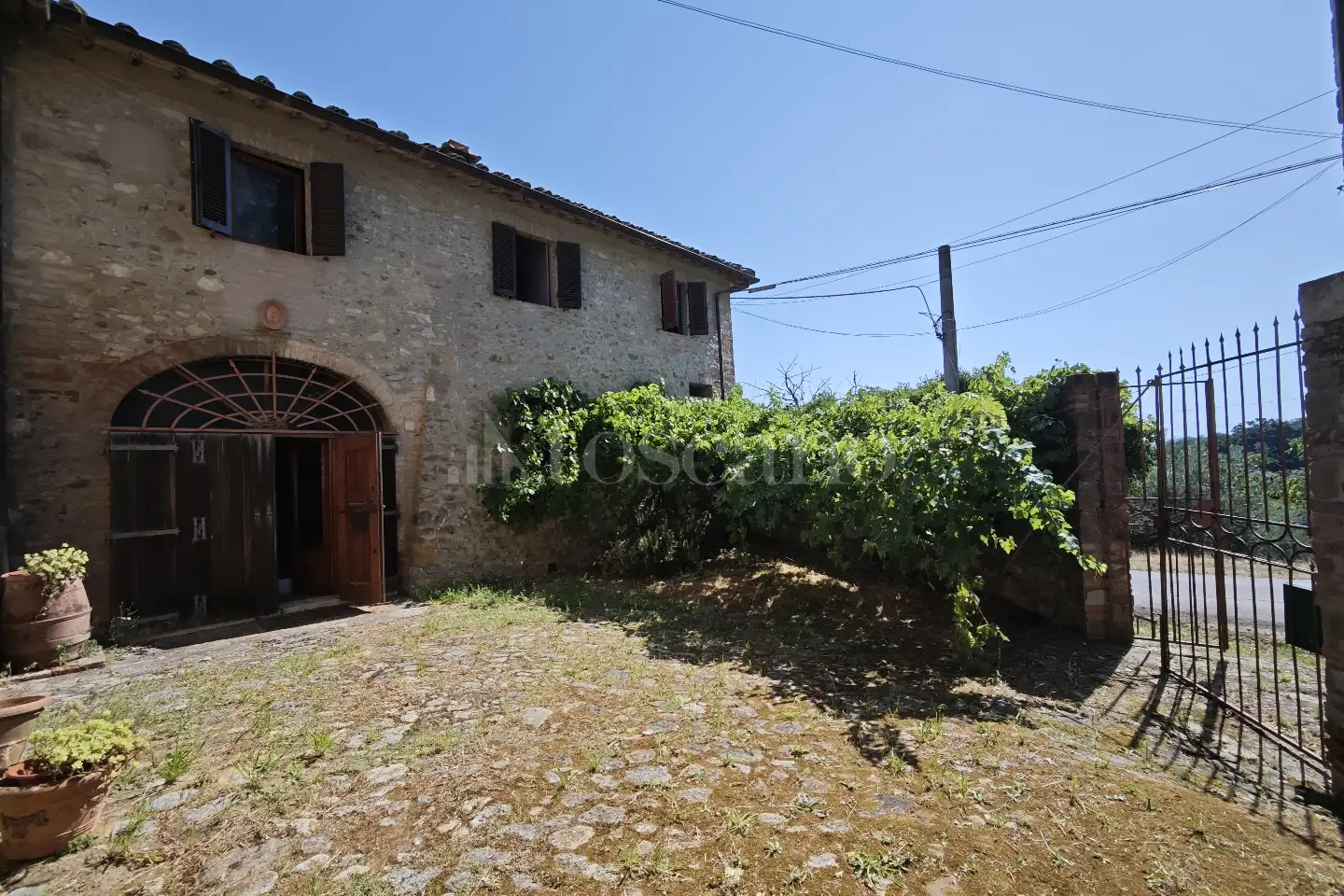 Casa in vendita di 400 mq a €650.000 (rif. 26/2025)