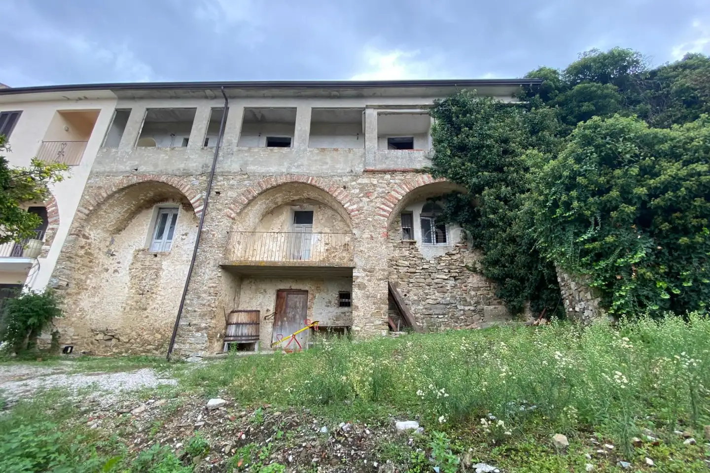 Villa in vendita di 600 mq a €250.000 (rif. 17/2024)