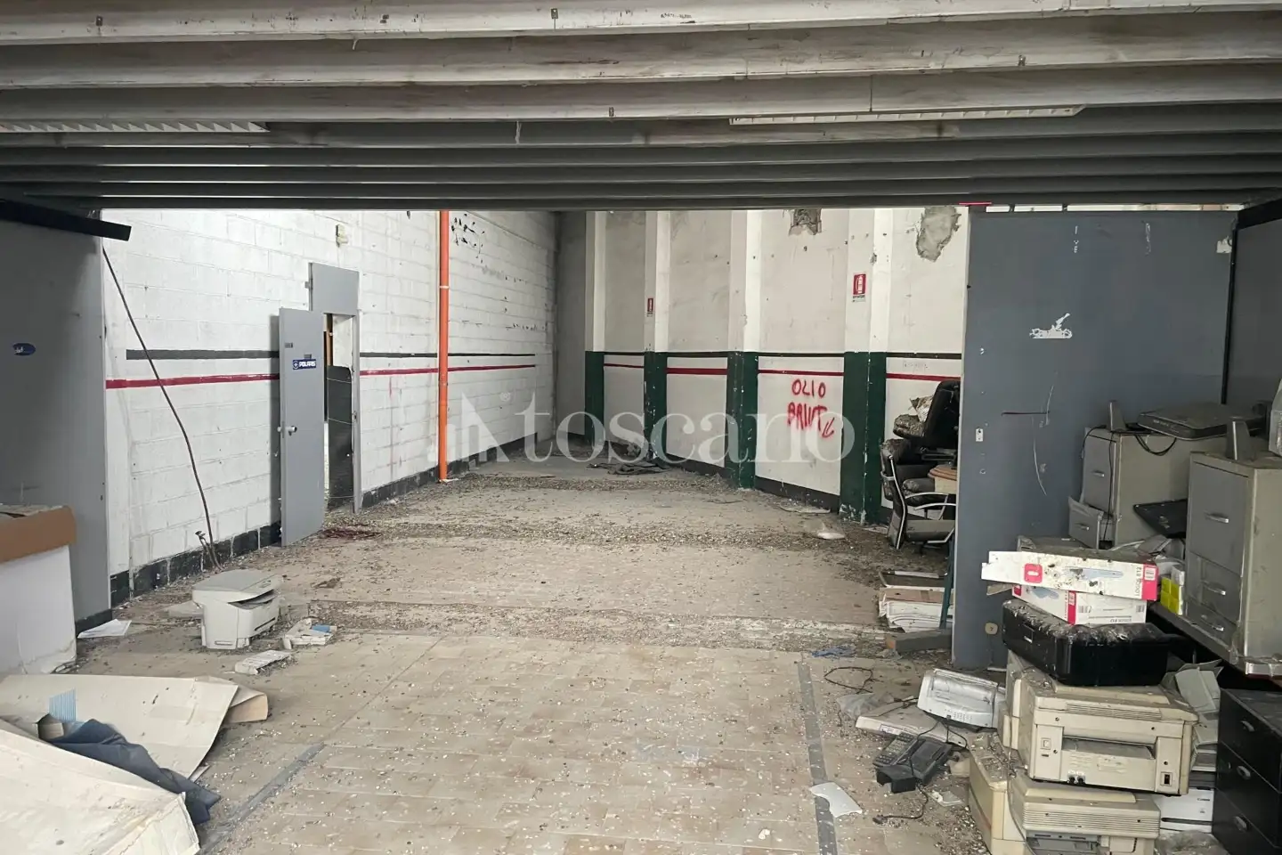 Capannone in vendita di 1100 mq a €375,000 (rif. BL6134VE)