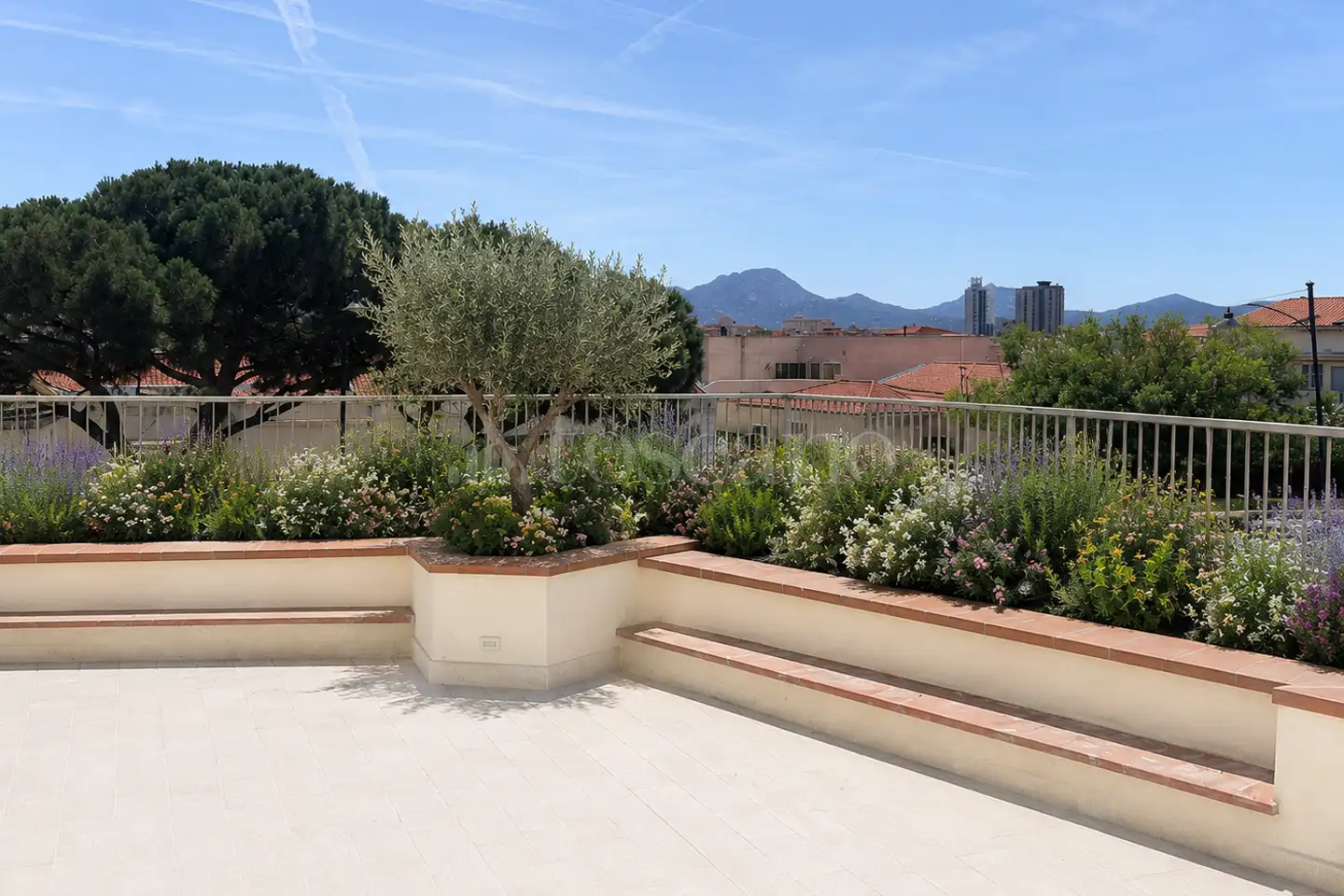 Ufficio in vendita di 284 mq a €550.000 (rif. 35/2026)
