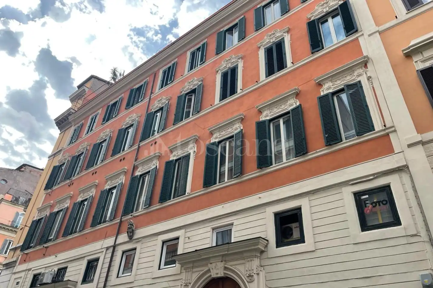 Ufficio in vendita di 240 mq a €1.299.000 (rif. 4/2026)