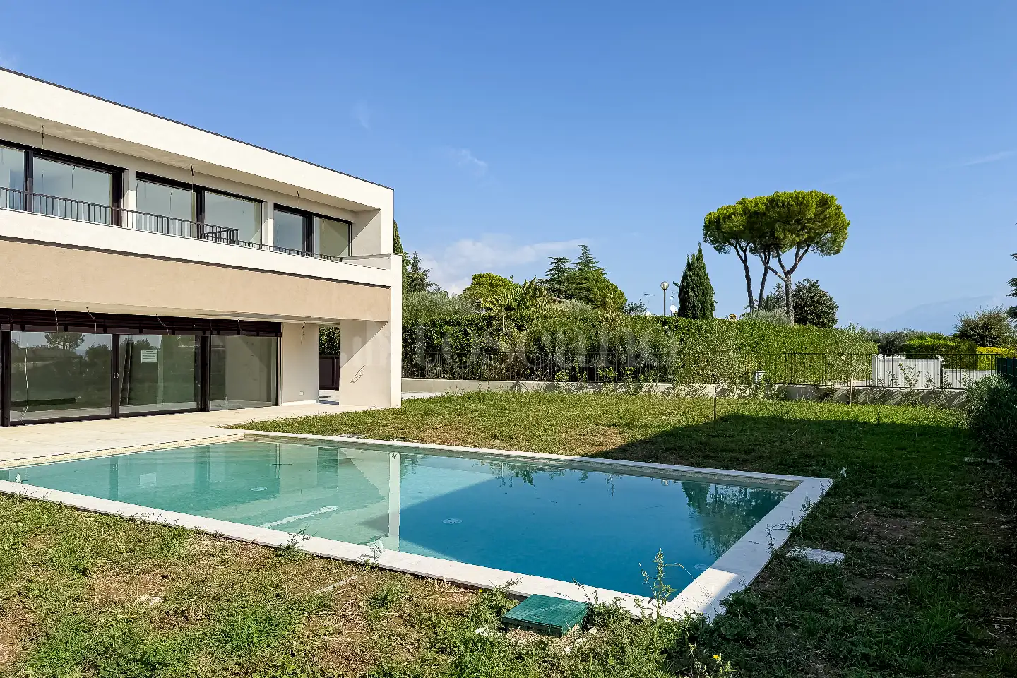 Villa in vendita di 292 mq a €1.515.000 (rif. 12/2025)