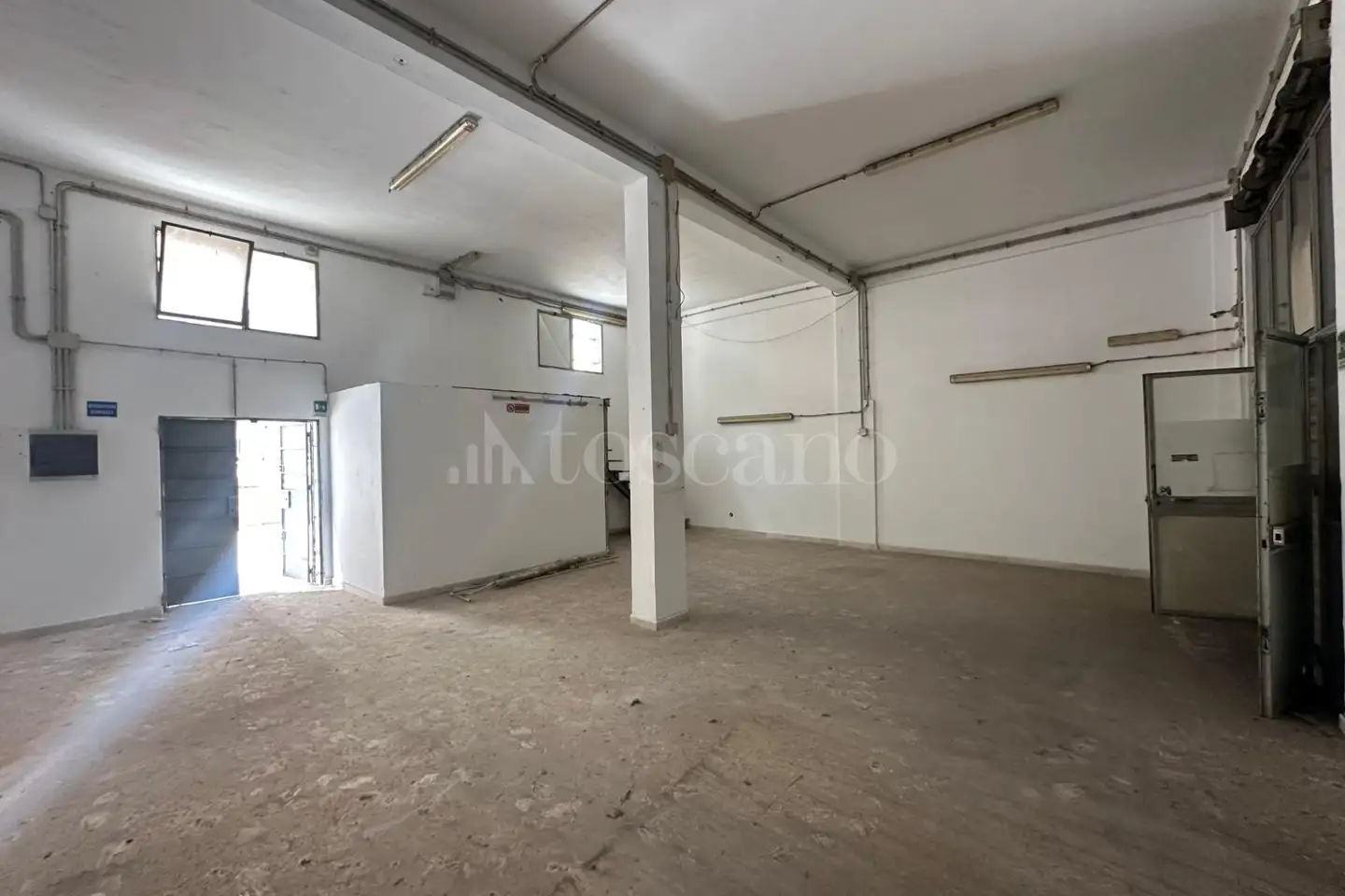 Negozio in affitto di 83 mq a €550 (rif. 116/2025)