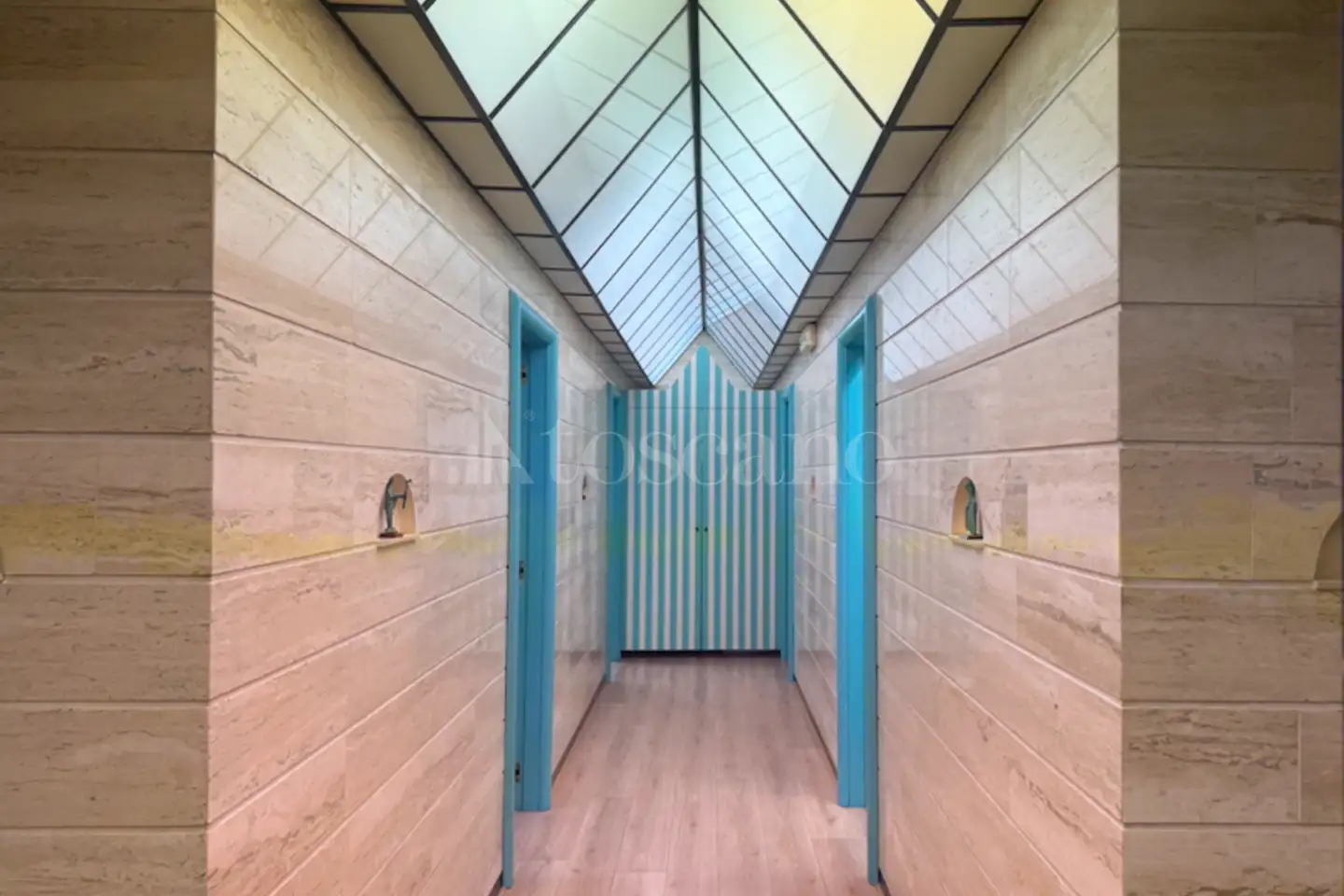 Ufficio in vendita di 223 mq a €325.000 (rif. 25/2025)