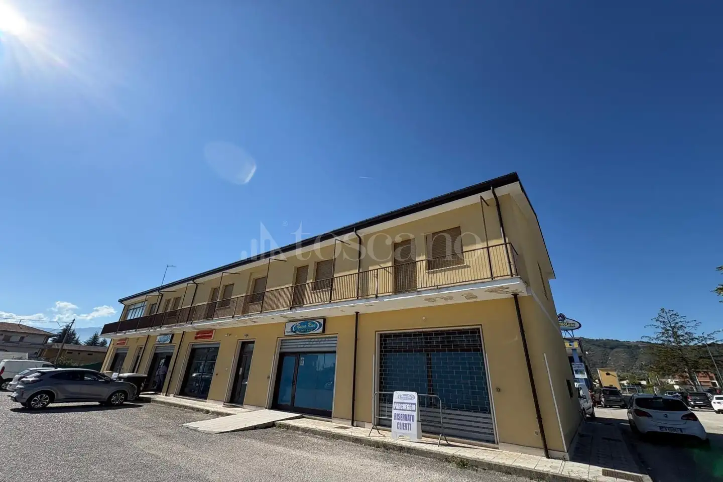 Ufficio in affitto di 300 mq a €3.000 (rif. 83/2026)