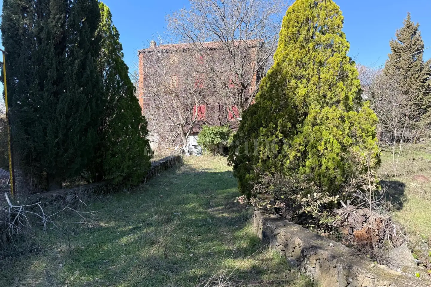 Villa in vendita di 240 mq a €78.000 (rif. 19/2026)