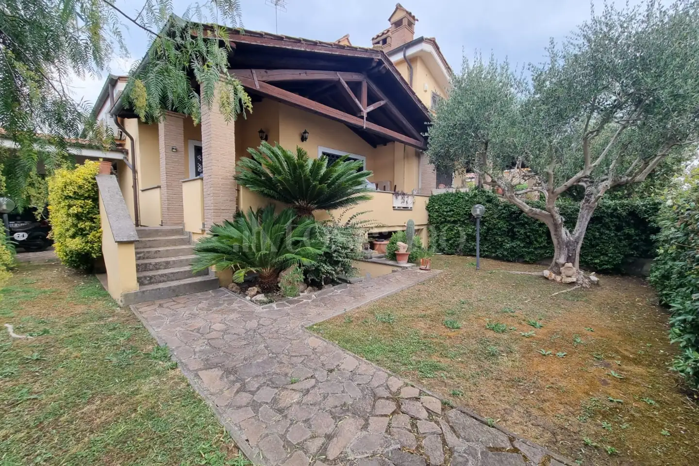 Villa Bifamiliare in vendita di 190 mq a €375.000 (rif. 40/2025)