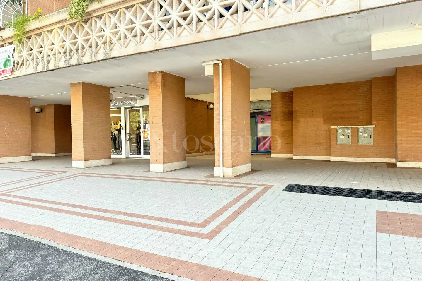 Negozio in vendita di 17 mq a €85.000 (rif. 10/2025)