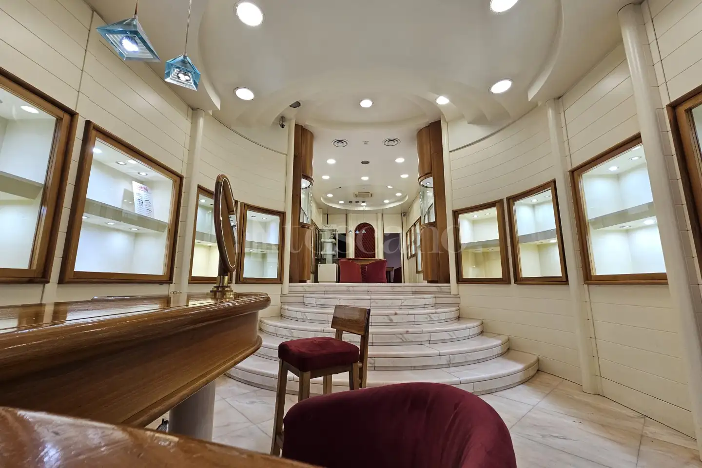 Negozio in vendita di 100 mq a €759.000 (rif. 46/2025)