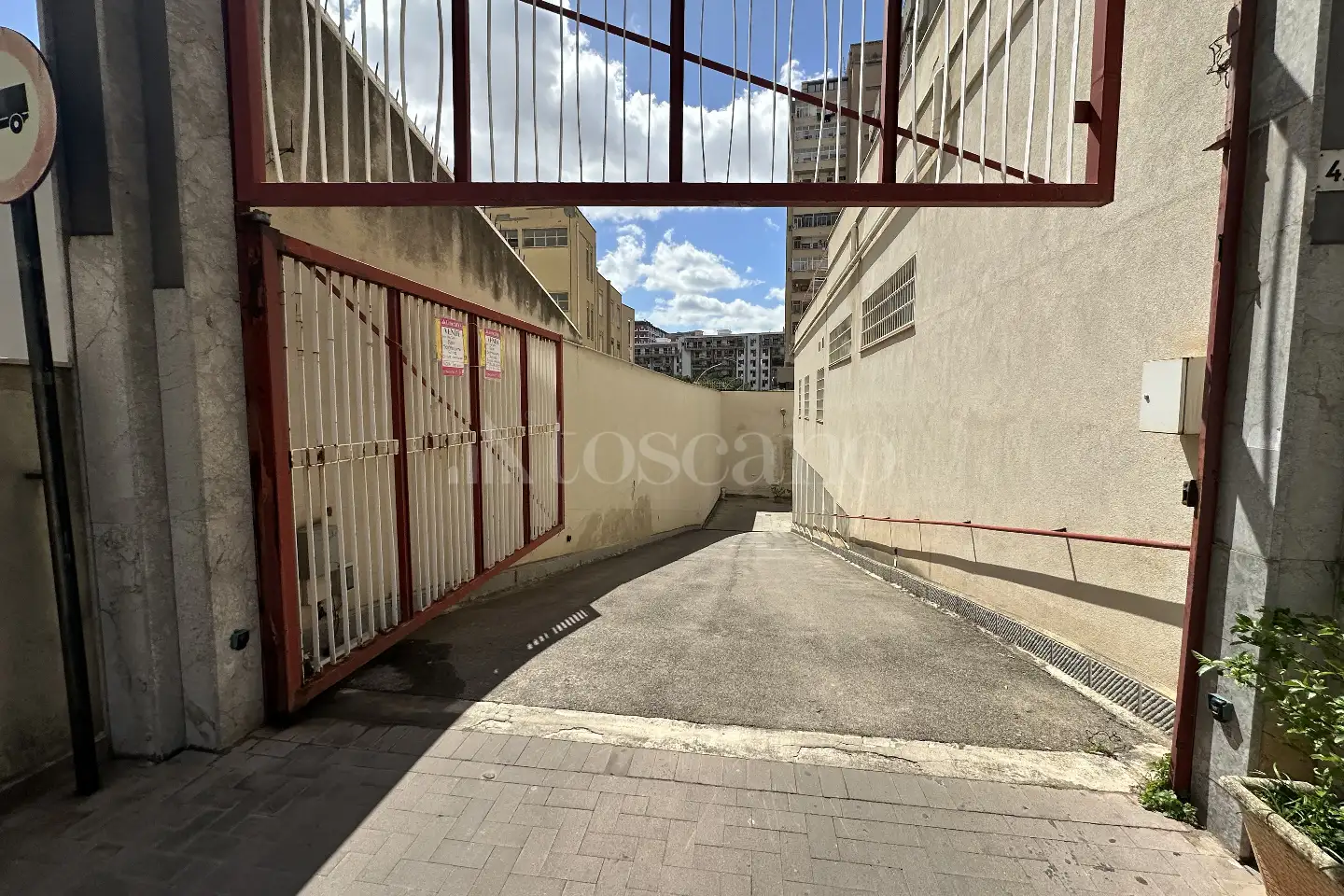 Box in vendita di 264 mq a €450.000 (rif. 45/2025)