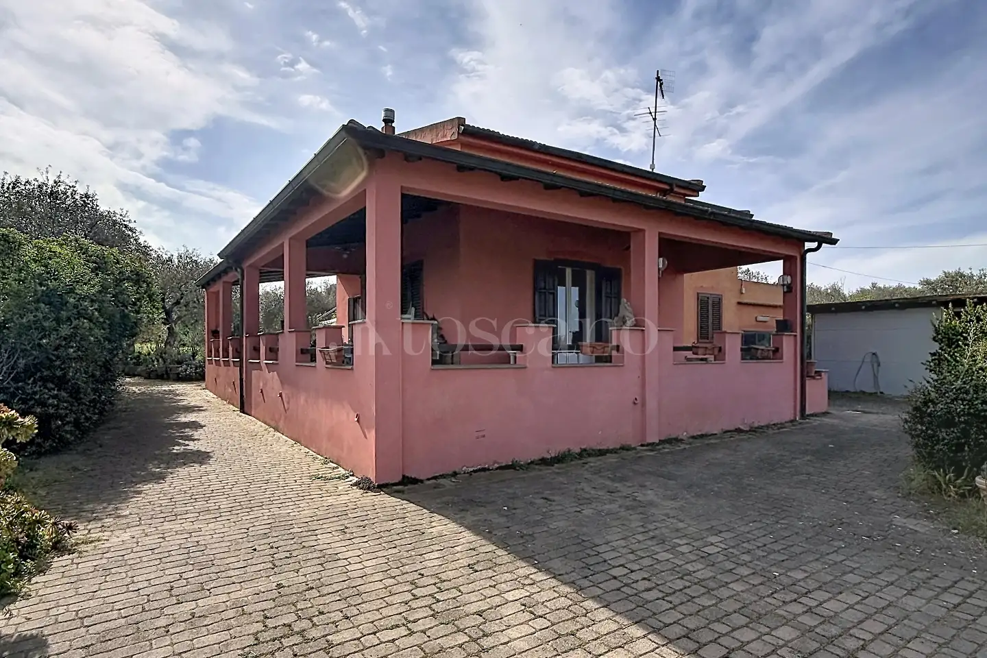 Casa Indipendente in vendita di 235 mq a €244.000 (rif. 83/2026)
