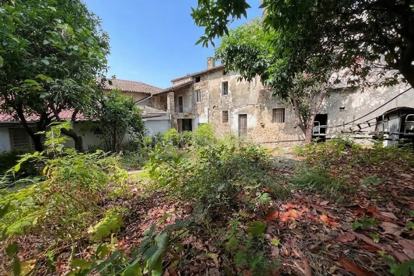 Edificabile Residenziali in vendita di 150 mq a €350.000 (rif. 21/2026)