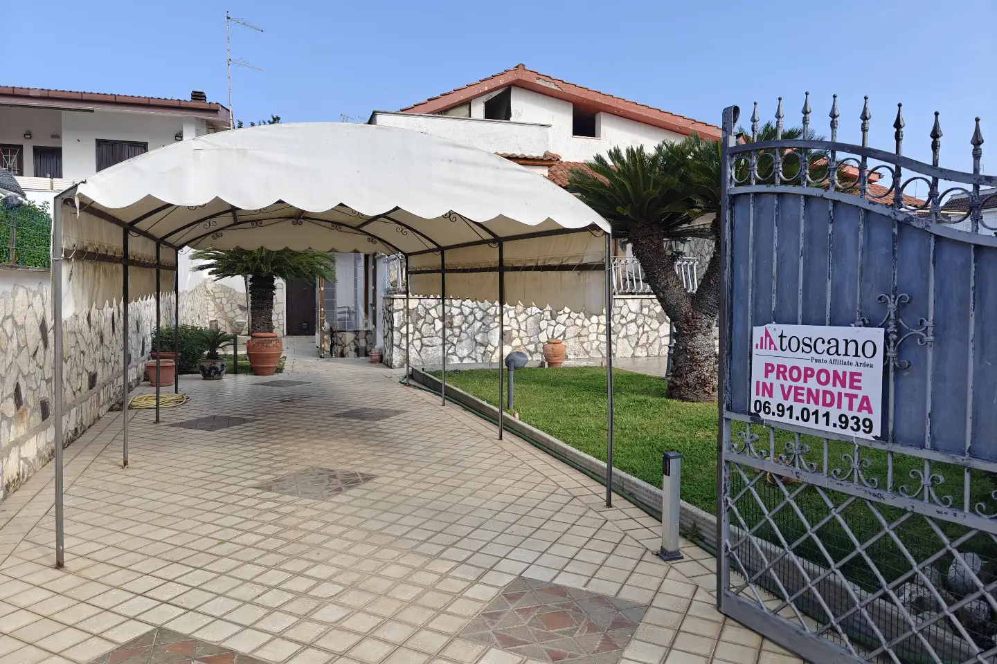 Casa Indipendente in vendita di 270 mq a €360.000 (rif. 17/2026)