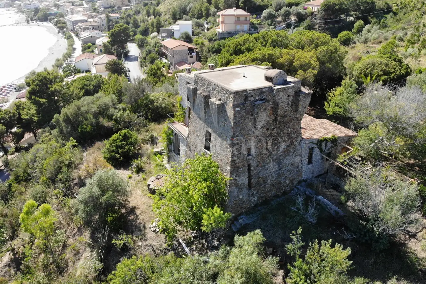Palazzo in vendita di 290 mq a €1.100.000 (rif. 5/2022)