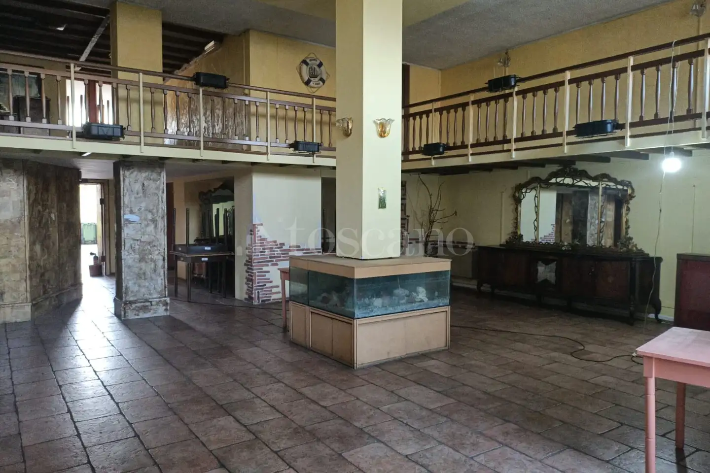 Negozio in vendita di 220 mq a €259.000 (rif. 2/2026)