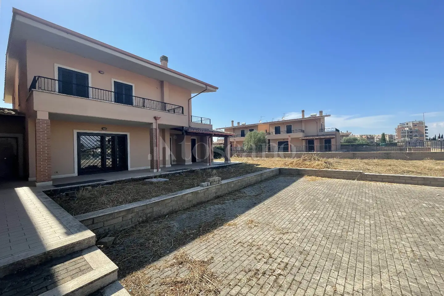 Villa Plurifamiliare in vendita di 250 mq a €449.000 (rif. 58/2026)