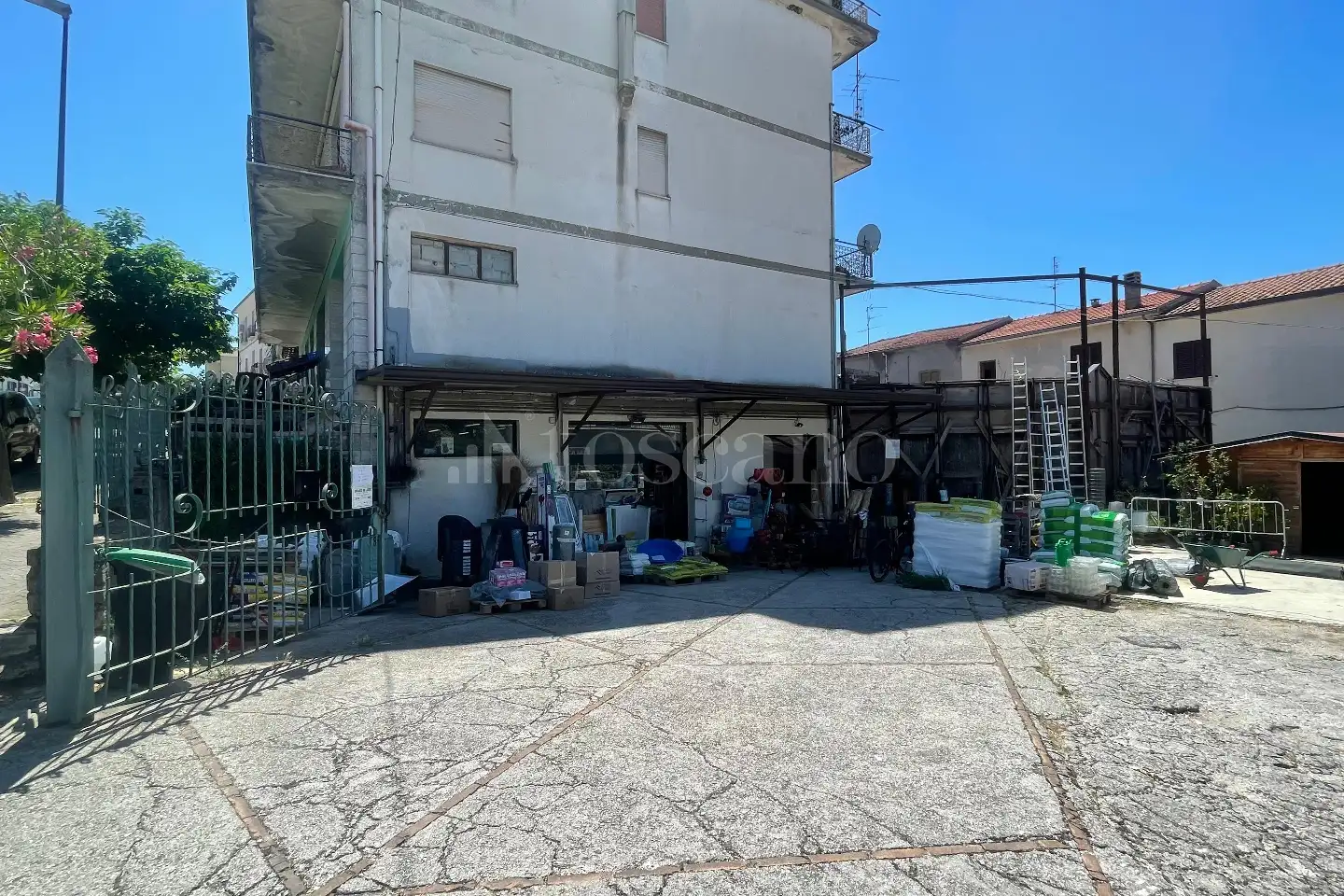 Attività Commerciale in vendita di 170 mq a €80.000 (rif. 19/2026)