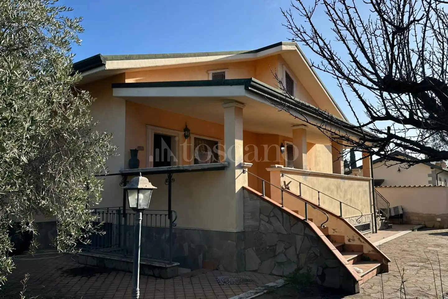 Villa in vendita di 370 mq a €990.000 (rif. 3/2026)